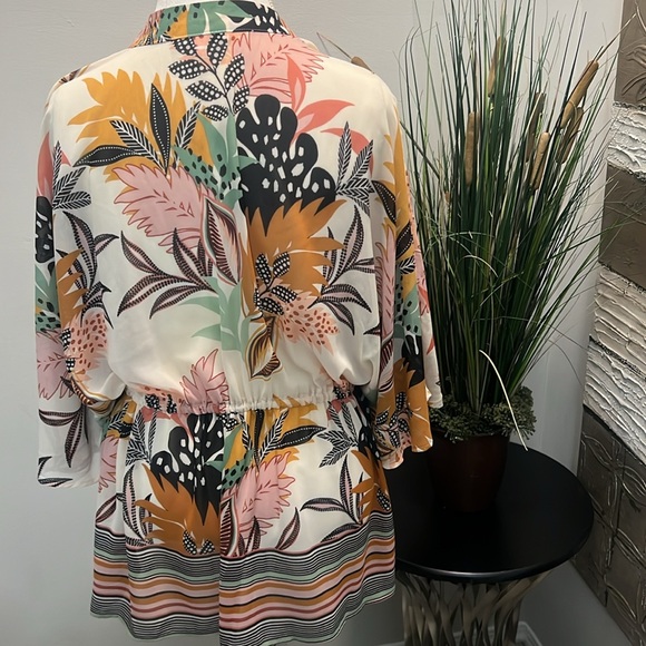 Waist drawstring top! Can be worn as a top with pants or as a swimsuit coverup! - Picture 3 of 4